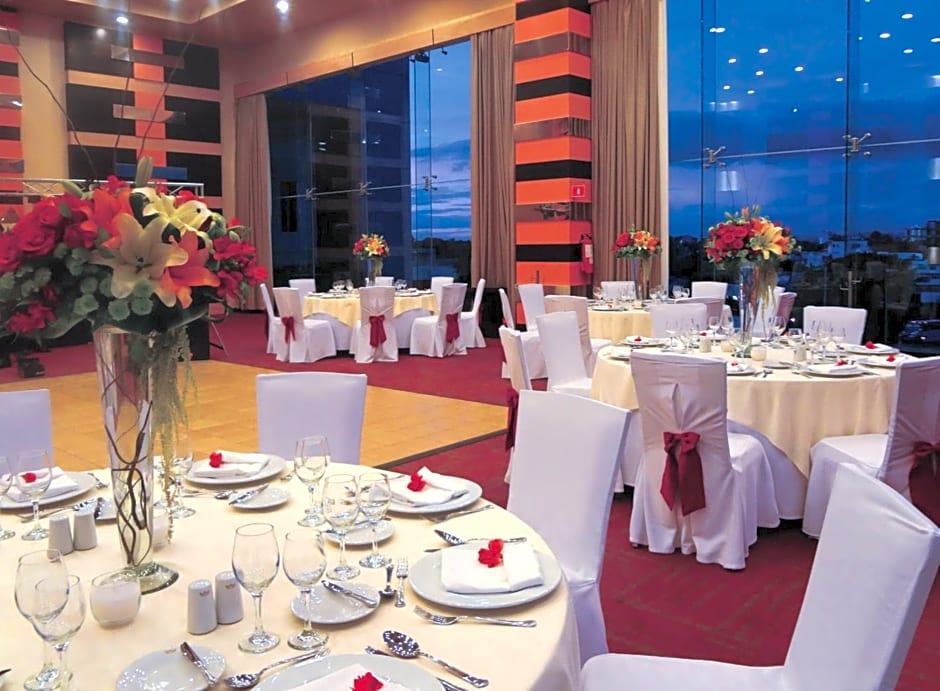 Hotel Riu Plaza Guadalajara
