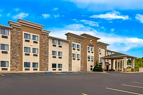 Comfort Inn & Suites Pueblo