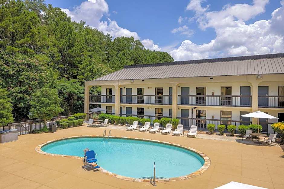 Baymont by Wyndham Columbus GA