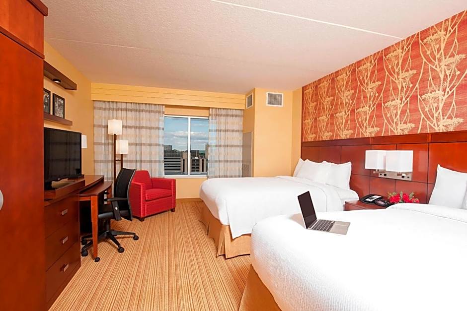 Courtyard by Marriott Peoria Downtown