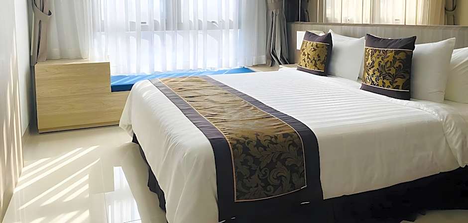 AURORA WESTERN VILLAGE