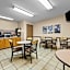 Super 8 by Wyndham Alexandria MN