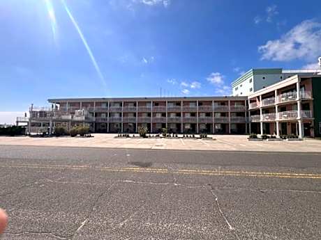 Coliseum Ocean Resort