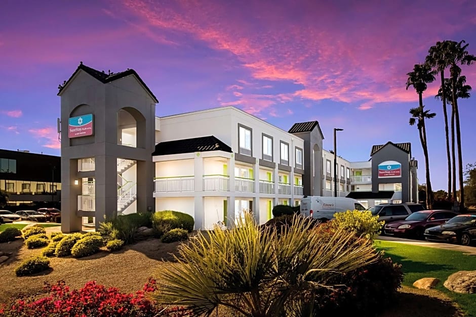 SureStay Plus Hotel by Best Western Scottsdale North