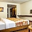 Summit Montana Suites & Spa at Mall