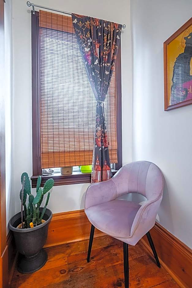 Multi-level Townhome Close to Christie Pits Park