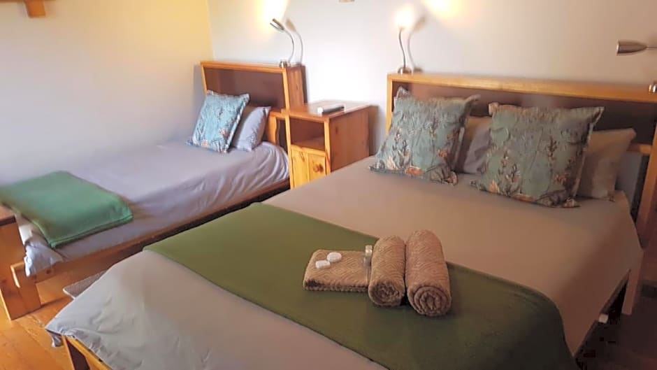 Nkwasi Lodge – Parys, CA