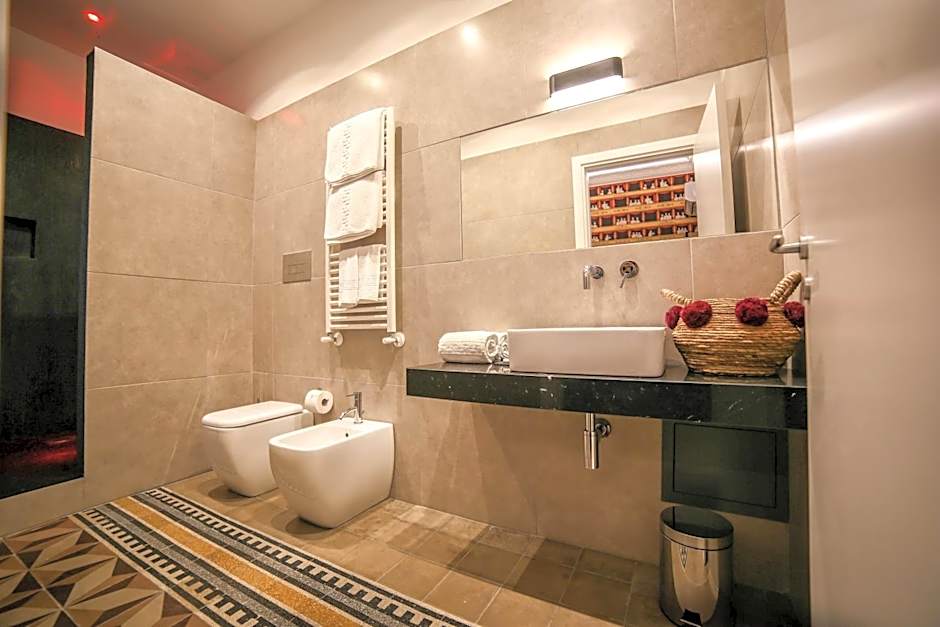 Family Affair Luxury Rooms&Suites