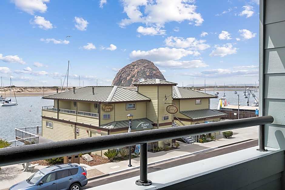 456 Embarcadero Inn & Suites