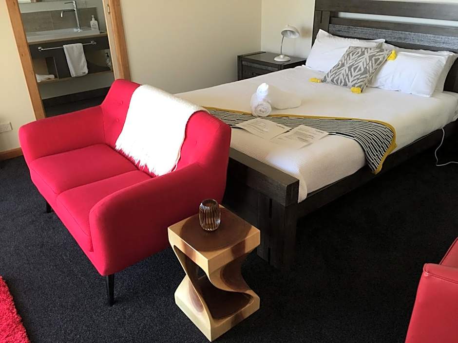 Tasman Sea Retreat