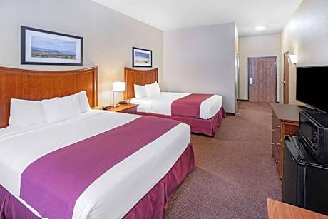 Queen Room with Two Queen Beds - Mobility/Hearing Accessible - Non-Smoking