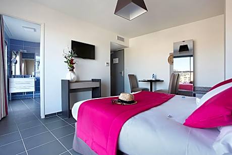 Superior Studio (2 Adults)