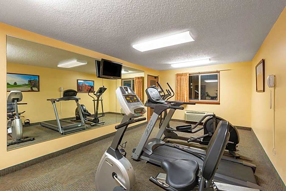 Super 8 by Wyndham Bemidji MN