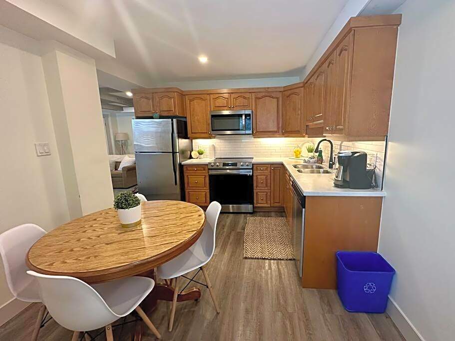 Beautiful tranquil centrally located condo