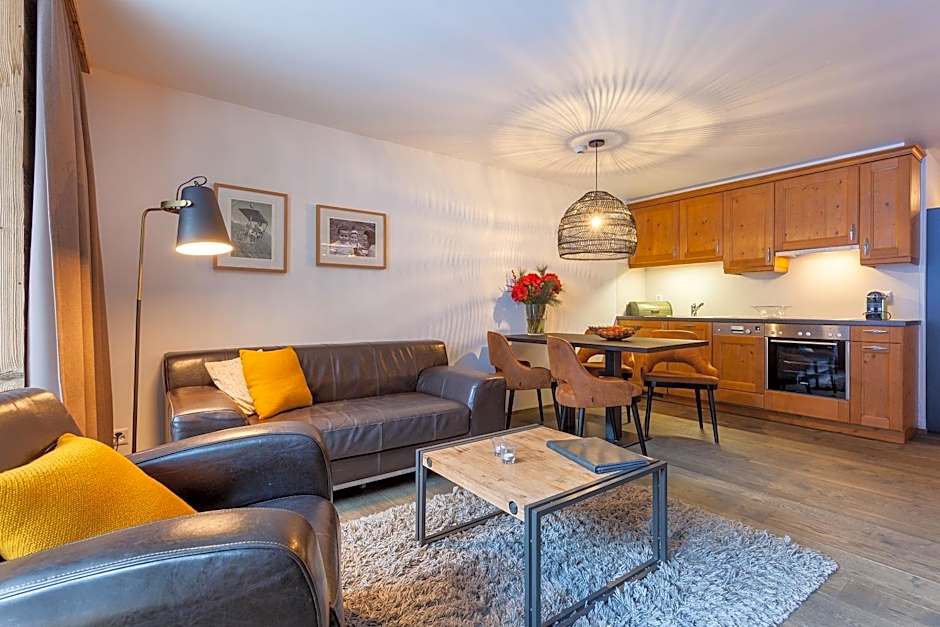 22 Summits Apartments