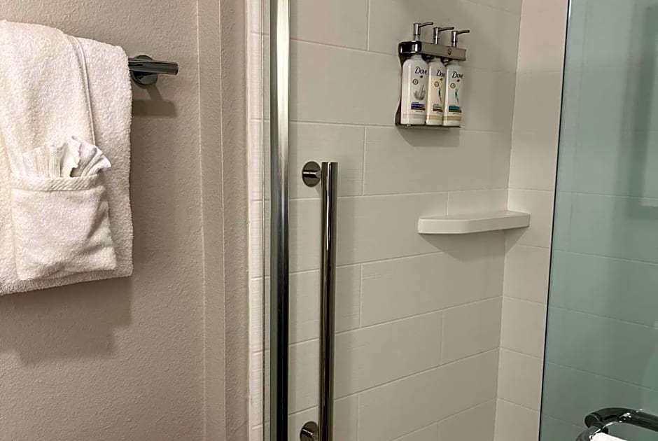 Holiday Inn Express & Suites Bryan - College Station By IHG
