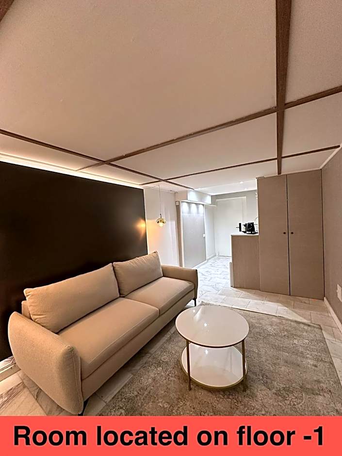 House4You - Blanari