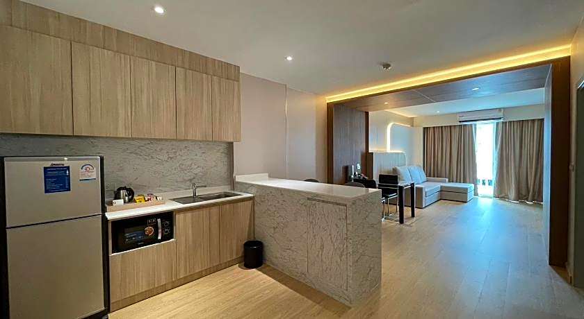 Golden City Rayong Hotel