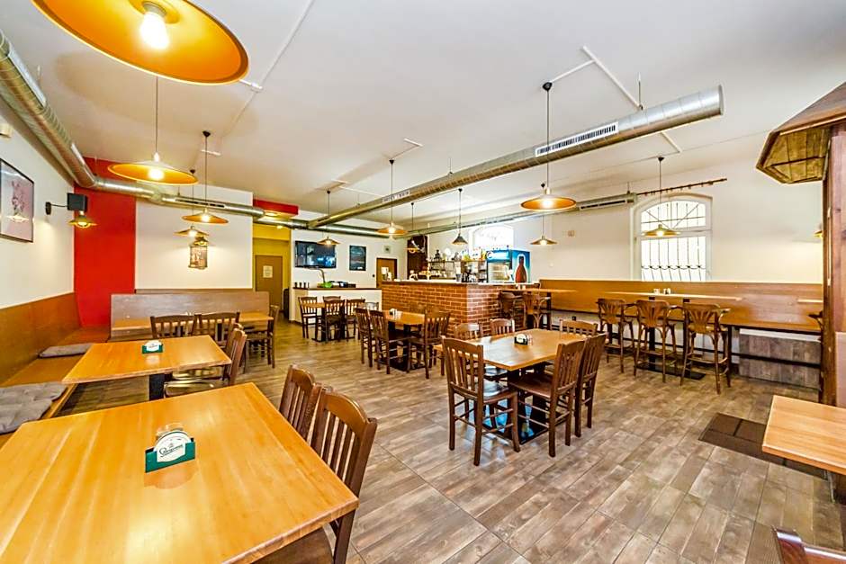 Nová Hospoda - Hotel & Restaurant