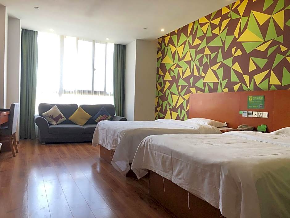 Vatica Hotel Fuyang Linquan Tenghui International City Branch