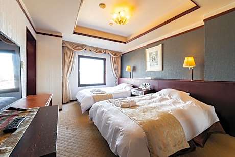 Suite Room - Non-Smoking