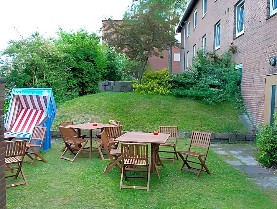 Flensbed Hotel & Hostel