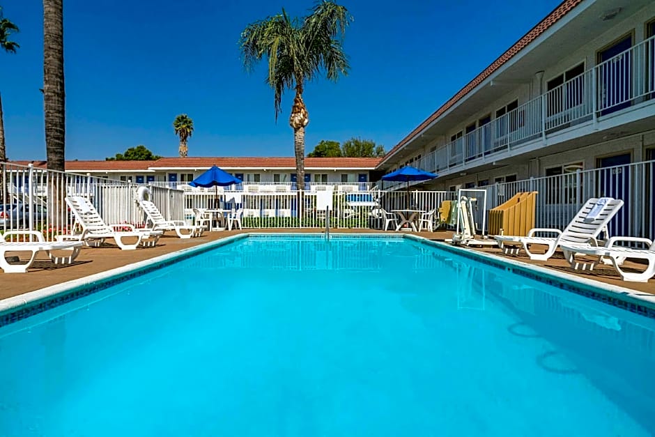 Motel 6-Sepulveda, CA - Los Angeles - Van Nuys - North Hills