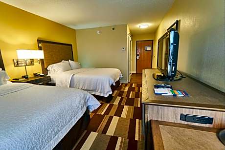 2 Fulls Mobility/Hearing Access W/Tub Nosmok