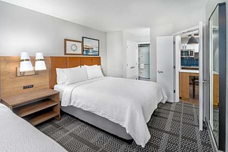 Queen Suite with Two Queen Beds and Sofa Bed