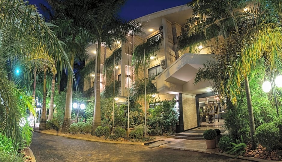 Las Ventanas Suites Hotel