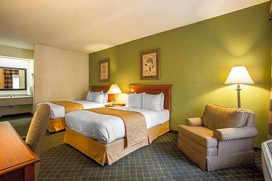 Clarion Inn & Suites Aiken South