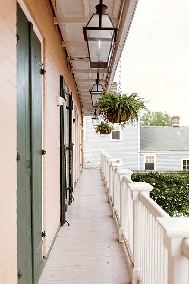 Royal Frenchmen Hotel and Bar