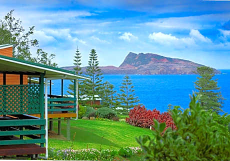 Endeavour Lodge