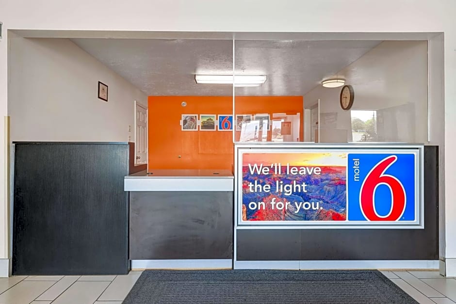 Motel 6 Beaver, UT