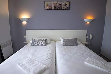 Twin Room with Terrace