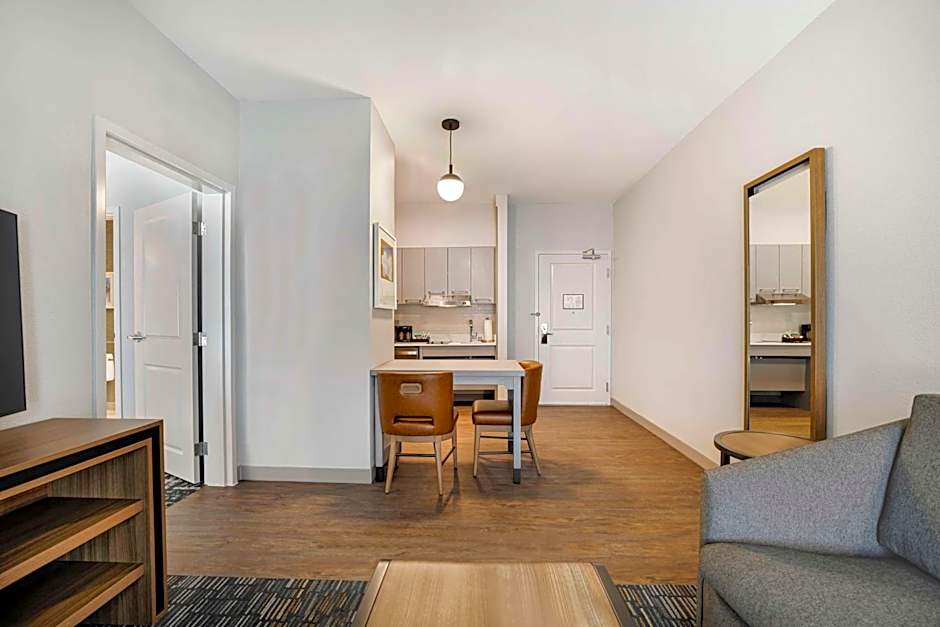 Homewood Suites By Hilton Plano-Richardson