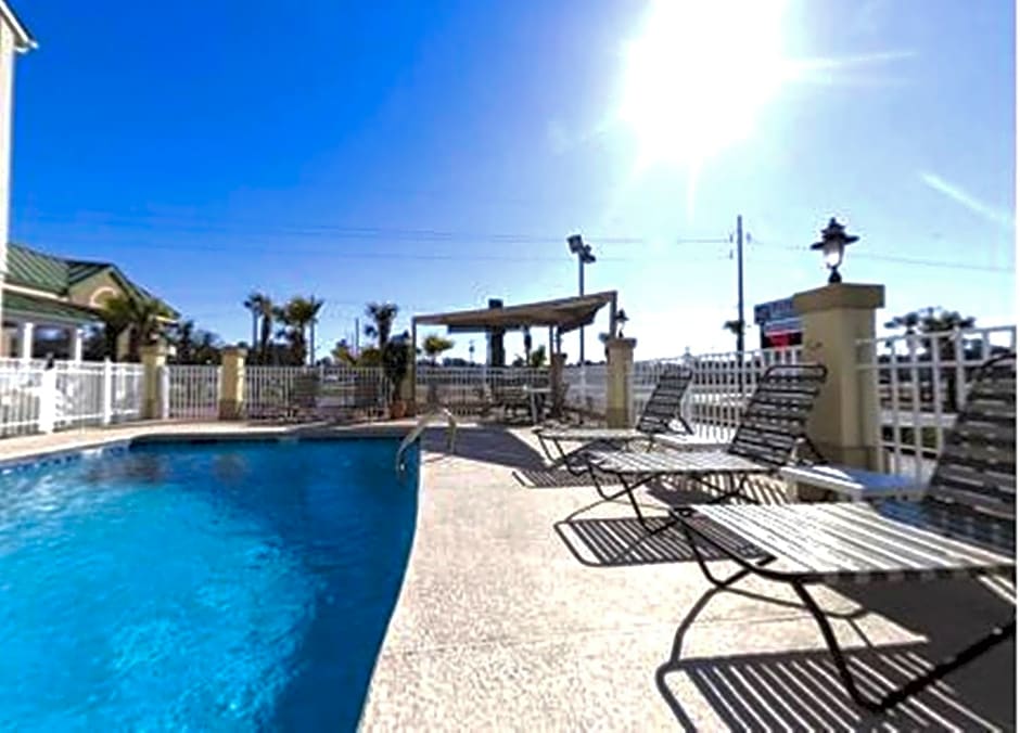 Country Inn & Suites by Radisson, Hinesville, GA
