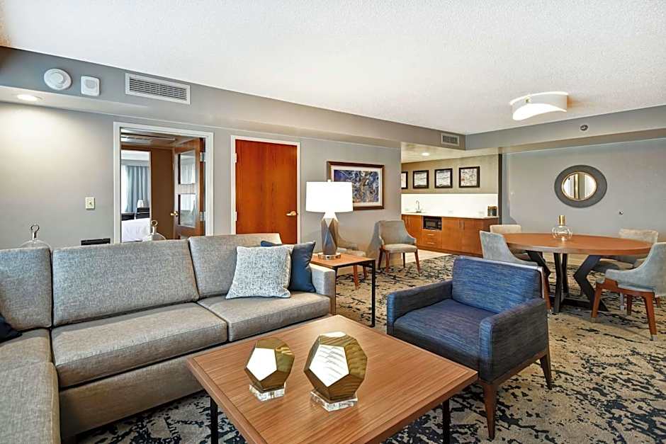Embassy Suites By Hilton Hotel Omaha-Downtown/Old Market