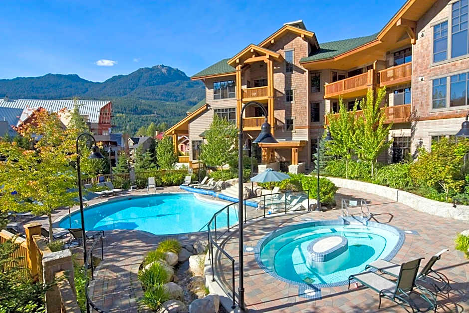 First Tracks Lodge, by Lodging Ovations