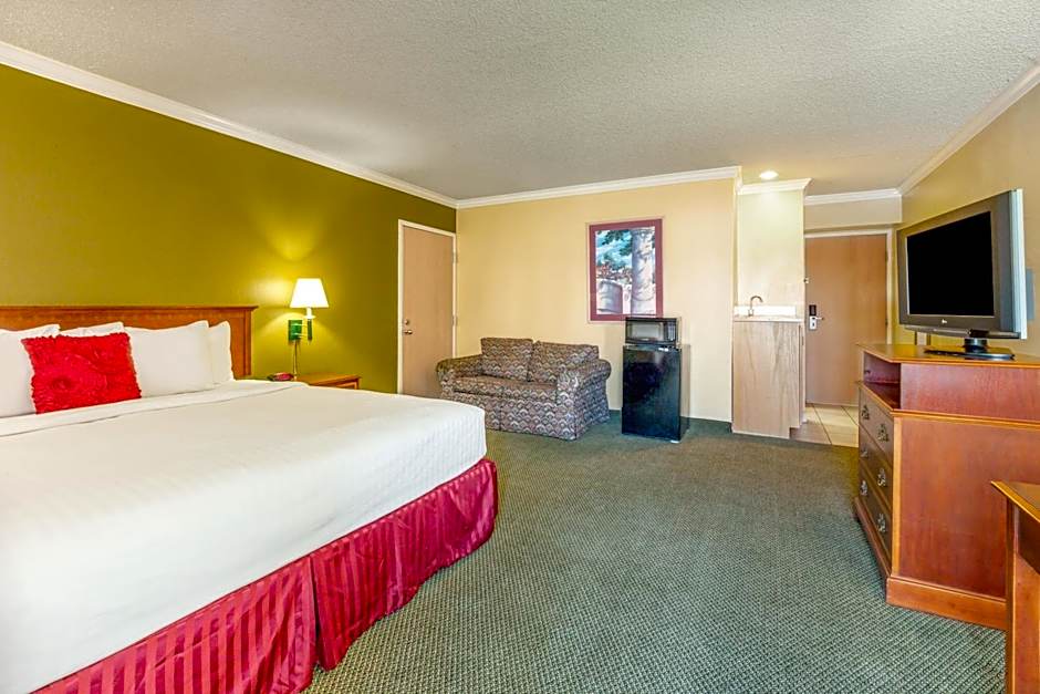 Extend-a-Suites - Extended Stay, I-40 Amarillo West
