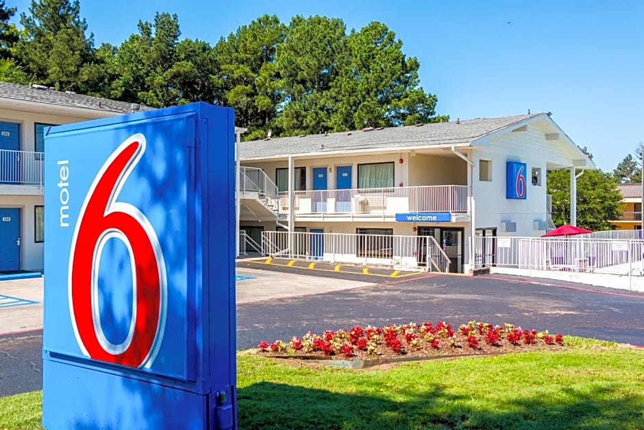 Motel 6-Longview, TX