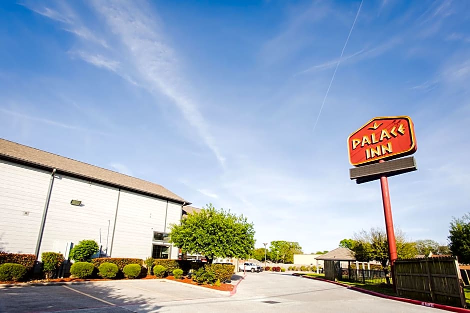 Palace Inn and Suites Baytown