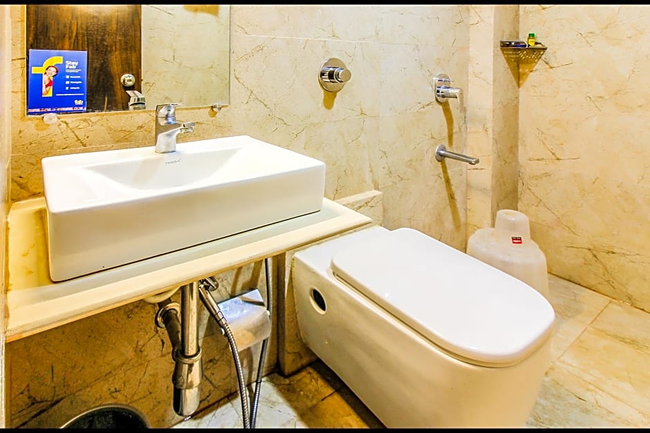 FabHotel Embassy Park