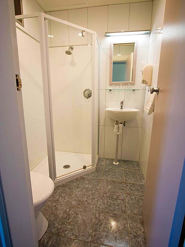 Hotel Waterloo & Backpackers