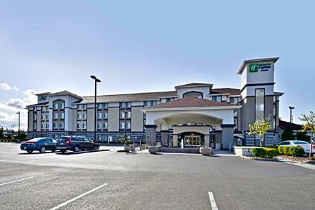 Holiday Inn Express & Suites Tacoma South - Lakewood by IHG