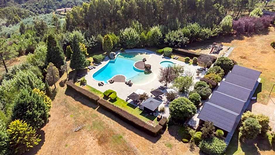 Photo 1 of 49 of Casa Cervo e Prado - by Proguest