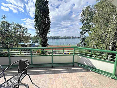 Suite with Lake View