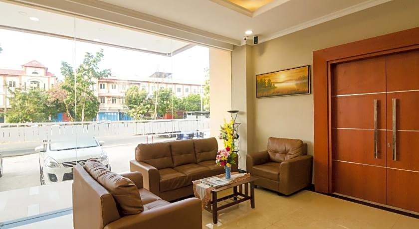 Blitz Hotel Batam Centre