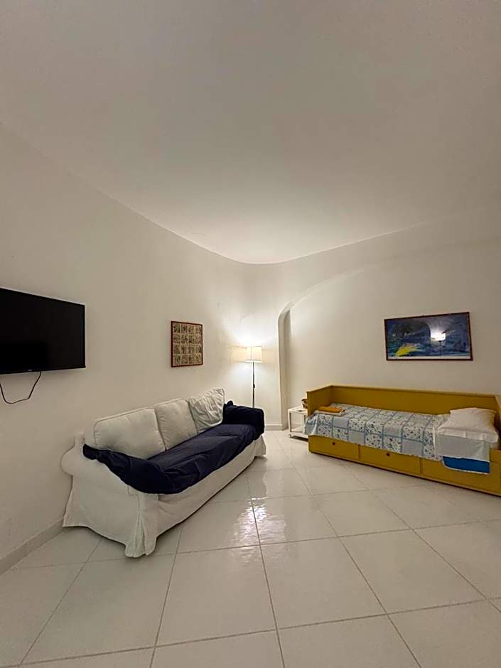 Il Caimano B & B, con piscina dall'11 Luglio al 31 Agosto