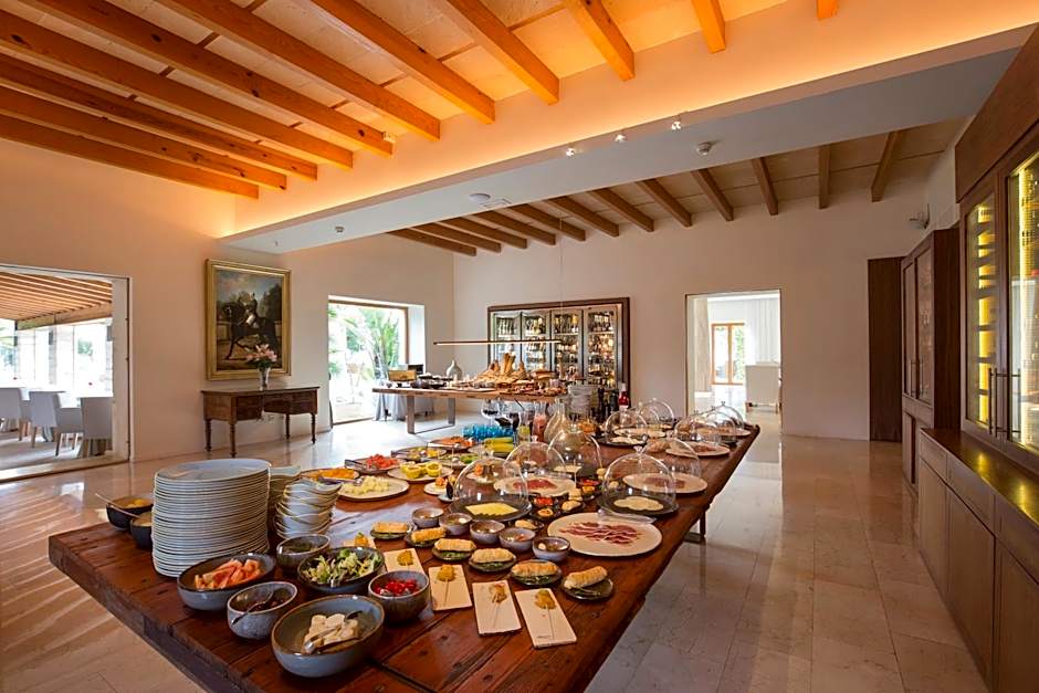 Can Simoneta - Adults Only